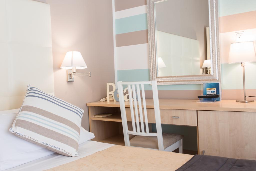 Hotel Flora Milano Marittima Eksteriør bilde